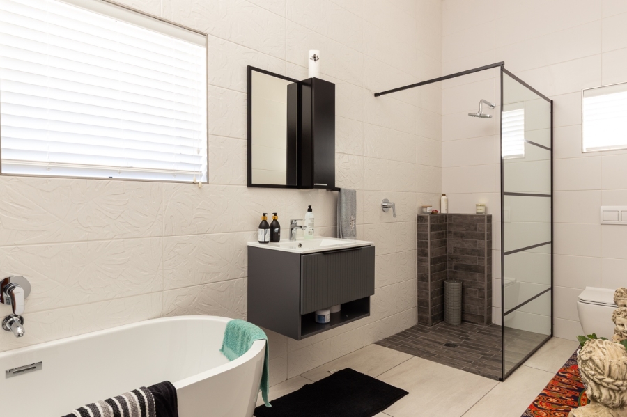 3 Bedroom Property for Sale in Port Owen Western Cape